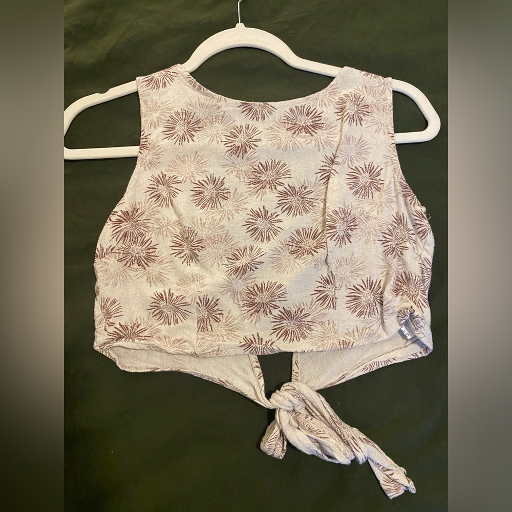 Cute floral top